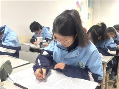 期末考试进行时 不负星光不负己 | 淄博衡中艺术学校2024-2025学年第一学期期末考试纪实