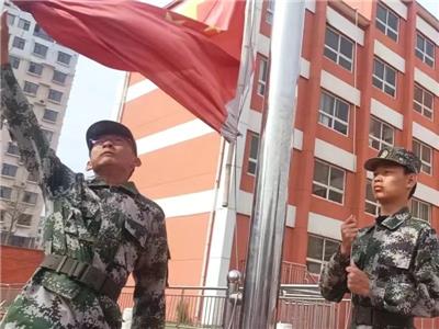 清明忆先烈 传承铸未来 | 淄博衡中艺术学校清明节主题升旗仪式